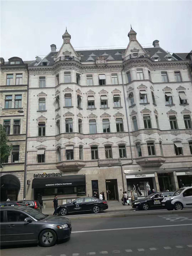 北歐+俄羅斯14日游集錦 沙尼亞首都塔林、諾貝爾文學(xué)研究院、天主教堂、王宮和皇家圖書館