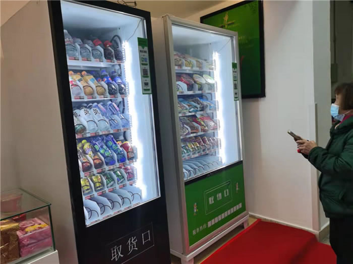 四川中青旅綿陽分社、綿陽市中旅假日旅行社、綿陽自來文化傳播有限公司24H自助售貨服務(wù)盛大開業(yè)