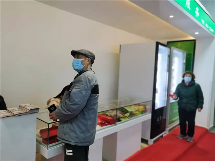 四川中青旅綿陽分社、綿陽市中旅假日旅行社、綿陽自來文化傳播有限公司24H自助售貨服務(wù)盛大開業(yè)